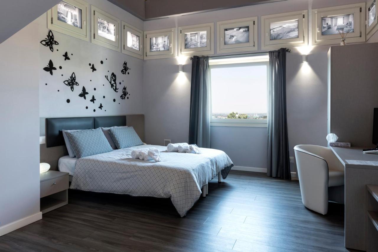 Michela Bb & Relais Bed & Breakfast Lonato Exterior photo