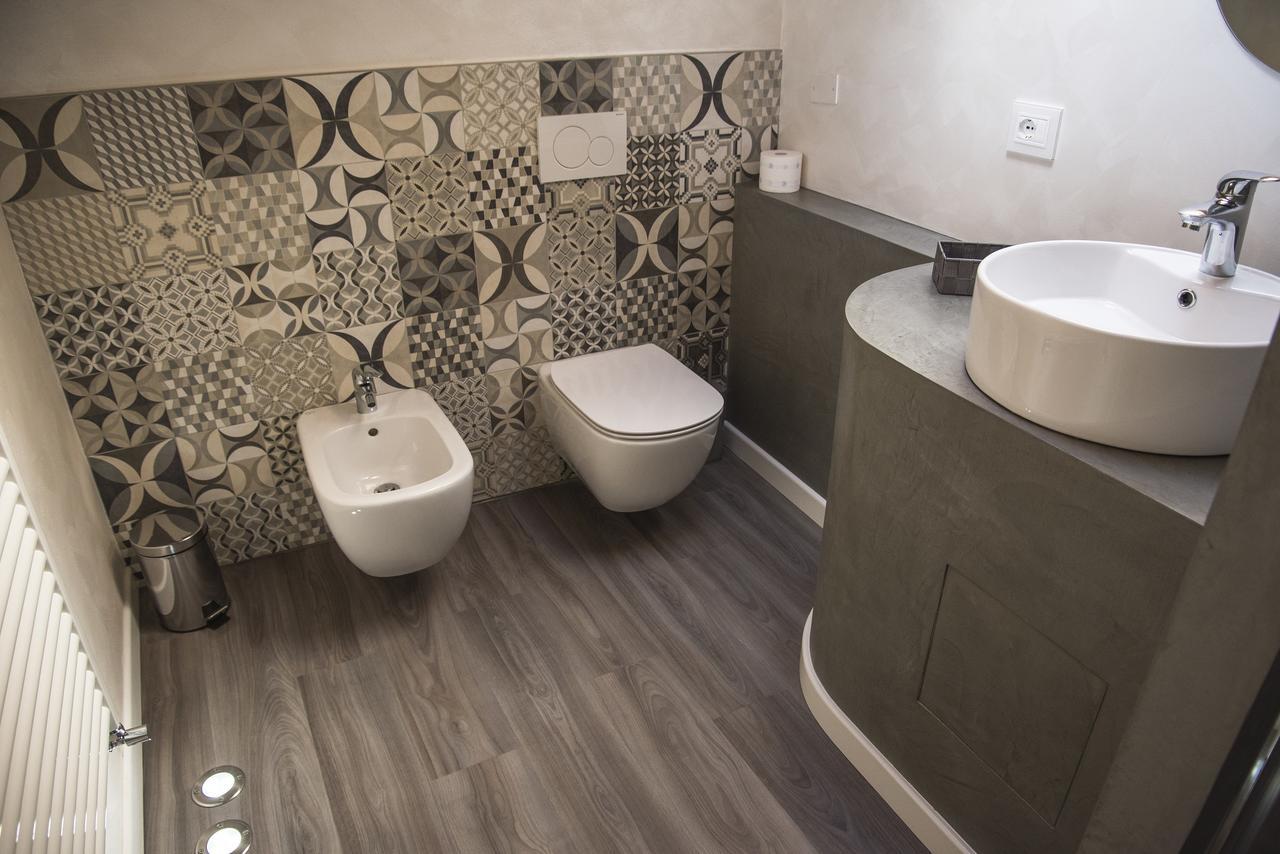 Michela Bb & Relais Bed & Breakfast Lonato Exterior photo