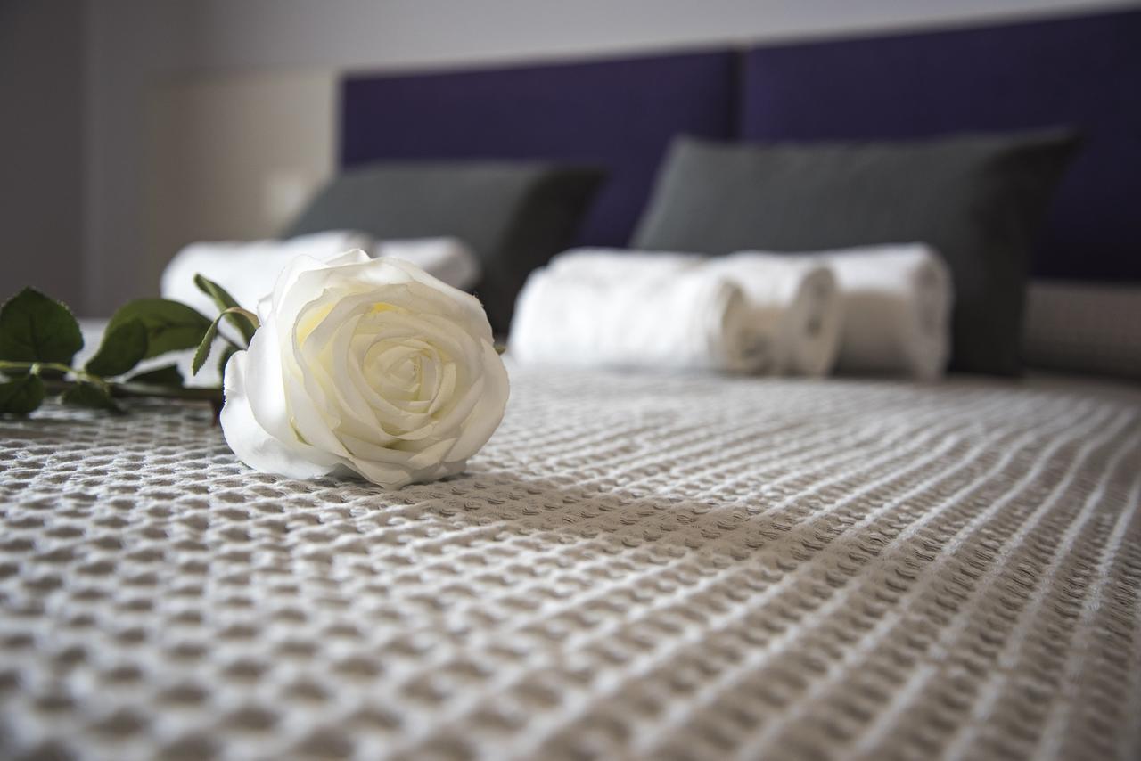 Michela Bb & Relais Bed & Breakfast Lonato Exterior photo
