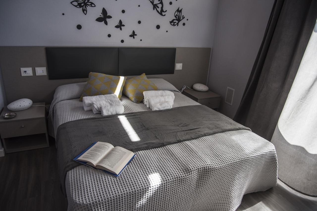 Michela Bb & Relais Bed & Breakfast Lonato Exterior photo
